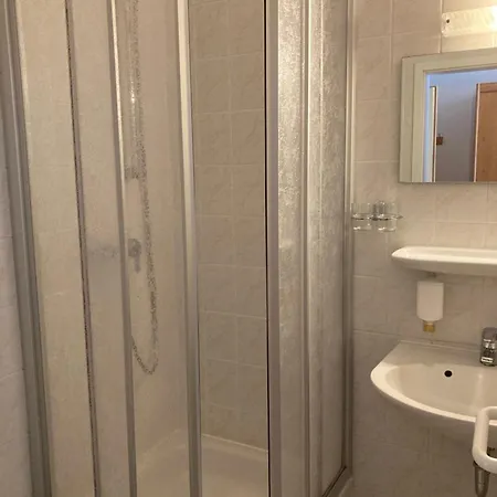 Restaurant Am Worns Berg ホテル 3*